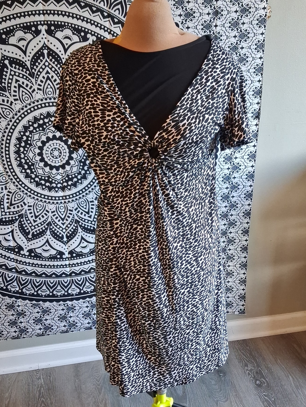 Elementz Black and White Knot-Front Chemise